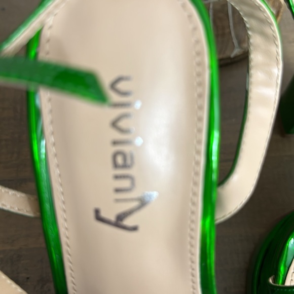 Vivianly Metallic Green Clear Toe Strap Platform Wide Heel Sandals - Picture 7 of 11